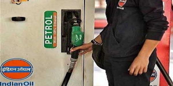 پٹرول-ڈیزل کی قیمتیں مستحکم، خام تیل تقریباً 79 ڈالر فی بیرل
