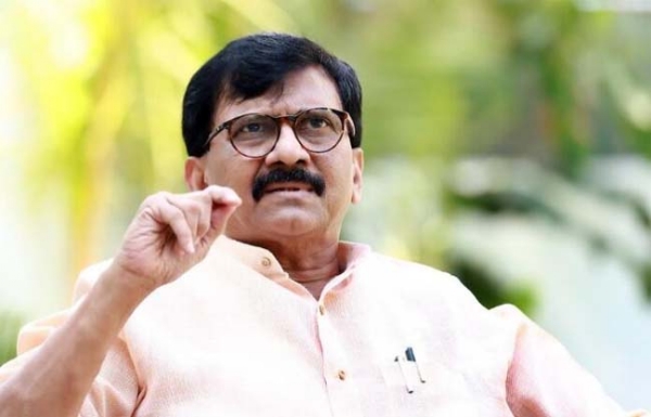 Shiv Sena (UBT) demanded  President Raj in Maharashtra