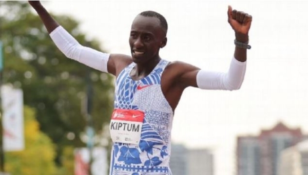 Marathon record holder Kelvin Kiptom dies in accident