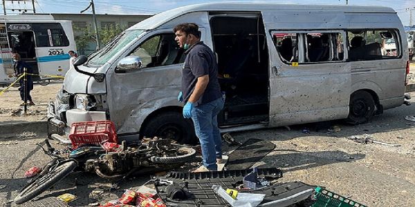 پاکستان میں جاپانی شہریوں کے گاڑیوں کے قافلے پر حملہ، بلٹ پروف ہونے کی وجہ سے جانیں بچ گئیں۔