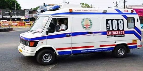 ایوت محل ضلع میں ٹرک اور ٹیمپو کے تصادم میں 4 کی موت، 10 زخمی