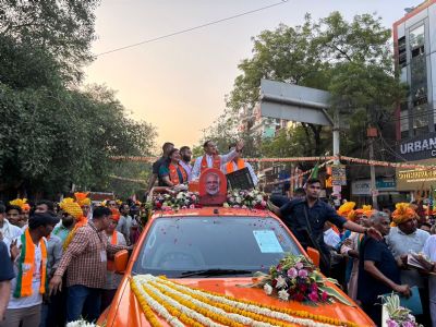 دہلی میں بی جے پی کی زوردار انتخابی مہم، نڈا نے بانسوری سوراج کی حمایت میں ریلی میں شرکت کی