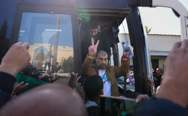 72 گھنٹوں کے اندر اسرائیلی اور فلسطینی قیدیوں کی منتقلی کا آغاز