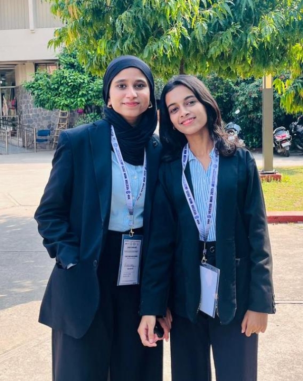 اے ایم یو کی دو طالبات جامعہ مقابلہ مین شرکت کرنے والی