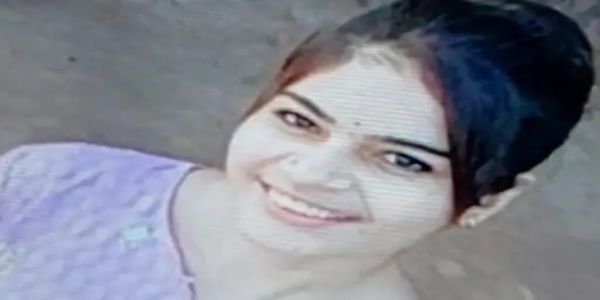 ہوٹل میں 12ویں جماعت کی طالبہ کی مشتبہ موت؛ اہل خانہ کو قتل کا شبہ