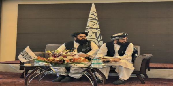 افغانستان امن چاہتا ہے، پاکستان نہ مانے تو دیگر آپشنز موجود ہیں، وزیر خارجہ متقی