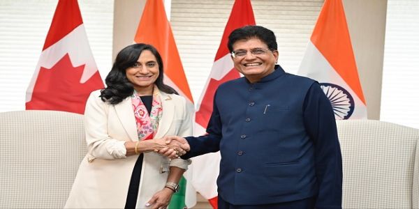 پیوش گوئل نے کینیڈا کی وزیر خارجہ انیتا آنند سے ملاقات کی، کئی امور پر تبادلہ خیال کیا