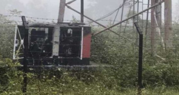 نکسلیوں نے ایئرٹیل موبائل ٹاور کو نذر آتش کر دیا