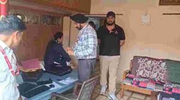 ای او ڈبلیو کا کٹنی میں دھان کی خریداری مراکز پر چھاپہ، سیلز مین کے تین مقامات پر کارروائی