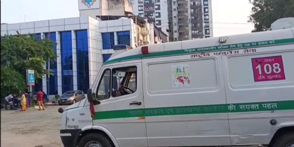 دھنباد میں 108 ایمبولینس سرکاری اسپتالوں کے بجائے پرائیویٹ اسپتالوں میں خدمات فراہم کررہی ہیں