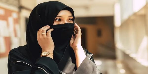 پرتگالی پارلیمنٹ نے عوامی مقامات پر نقاب پر پابندی عائد کر دی