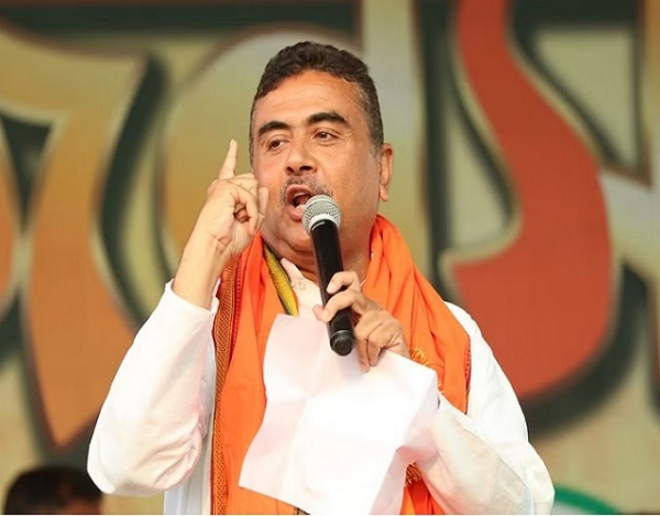 کالی پوجا کے افتتاح کے لیے جاتے وقت شبھیندو کے قافلے پر حملہ