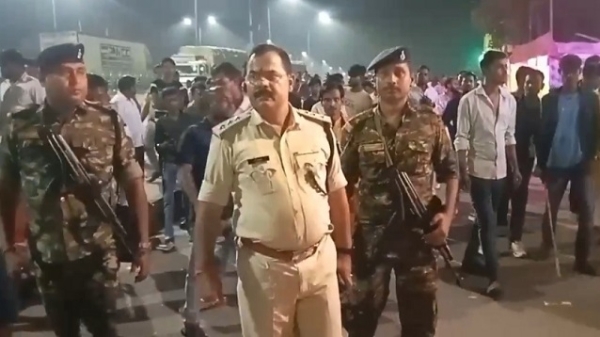 Firing during Kali Puja, two injured