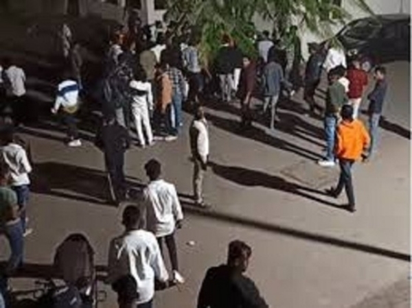 دو موٹرسائیکلوں کی آمنے سامنے زوردار ٹکر، دو نوجوان ہلاک، تین شدید زخمی