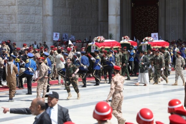 Houthi rebels release five UN staff members