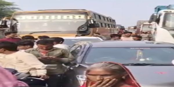 راج گڑھ: پینے کے پانی کے مسائل سے دوچار کسانوں نے ہائی وے جام کیا