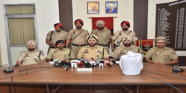 امرتسر میں سرحد پار اسمگلنگ ماڈیول کا پردہ فاش، منشیات کا سرغنہ 5 کلو ہیروئن کے ساتھ گرفتار