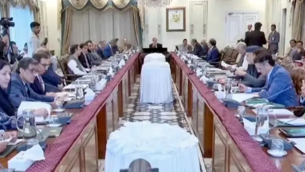 پاکستانی حکومت نے مذہبی تنظیم ٹی ایل پی کوکالعدم جماعت قراردے دیا،پابندی کا نوٹیفکیشن جاری
