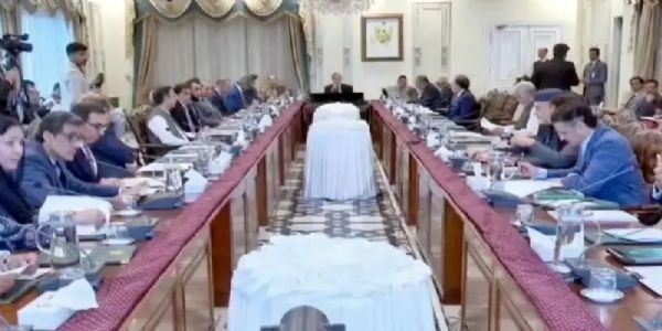 پاکستانی حکومت نے مذہبی تنظیم ٹی ایل پی کوکالعدم جماعت قراردے دیا،پابندی کا نوٹیفکیشن جاری