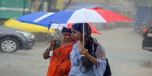 مدھیہ پردیش کے اندور حلقے میں آج تیز بارش کا الرٹ، صوبے کے کئی اضلاع میں رات کے درجہ حرارت میں کمی