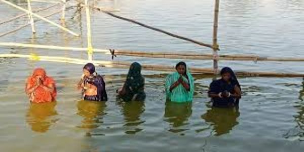 نہائے کھائے پر بہار میں 11 کی موت ،گنگا جل لینے اور گھاٹ کی صفائی کے دوران عقیدت مند ڈوبے