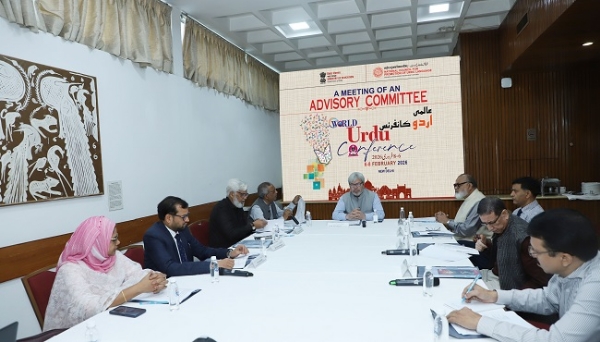 فروغِ اردو کے لیے ماضی پرستانہ رویے کے بجائے مستقبل پسندانہ اپروچ اختیار کرنے کی ضرورت: دانشوران فروغِ اردو کے لیے ماضی پرستانہ رویے کے بجائے مستقبل پسندانہ اپروچ اختیار کرنے کی ضرورت: دانشوران