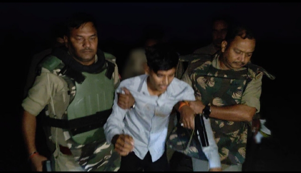 قنوج میں انکاونٹر میں مبینہ لو جہاد کا ملزم زخمی قنوج میں انکاونٹر میں مبینہ لو جہاد کا ملزم زخمی