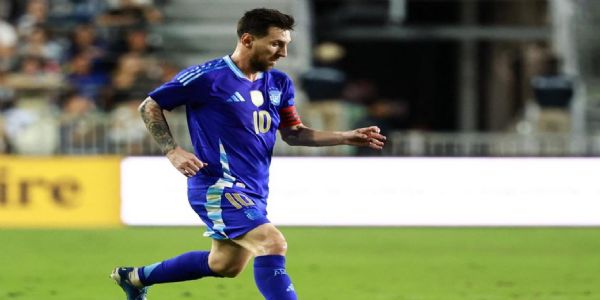 میسی کی نظریں 2026 فیفا ورلڈ کپ، عمر اور فٹنس مسائل کے باوجود کھیلنے کی امید کا اظہار