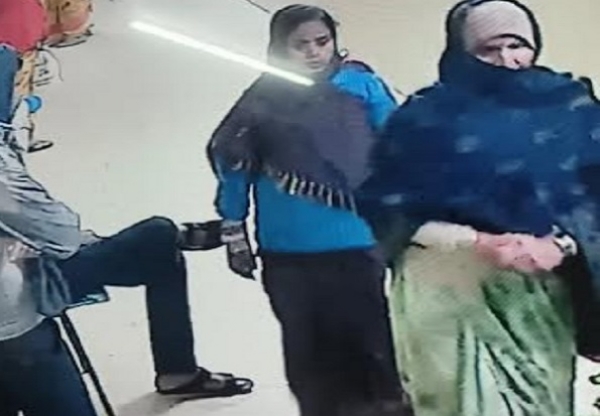 Shivpuri: Baby girl stolen from district hospital Shivpuri: Baby girl stolen from district hospital