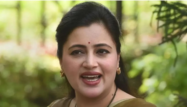 EX-MP  NAVNEET RANA RECEIVES DEATH THREAT AGAIN EX-MP  NAVNEET RANA RECEIVES DEATH THREAT AGAIN