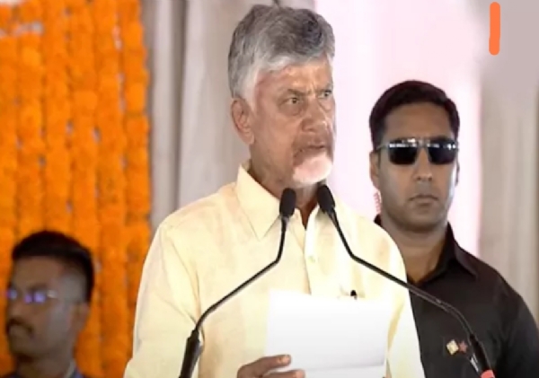 آندھرا پردیش کو طوفان ’مونتھا‘ کی وجہ سے 5,265 کروڑ روپے کا نقصان ہوا: وزیر اعلیٰ آندھرا پردیش کو طوفان ’مونتھا‘ کی وجہ سے 5,265 کروڑ روپے کا نقصان ہوا: وزیر اعلیٰ