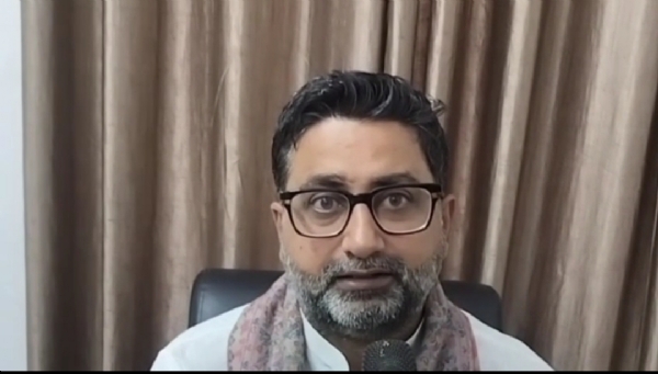 بہار الیکشن میں مسلمانوں کو ٹکٹ نہیں دیا گیا تو کیا ہوا، بی جے پی نے مسلمان گورنر دیا: دانش بہار الیکشن میں مسلمانوں کو ٹکٹ نہیں دیا گیا تو کیا ہوا، بی جے پی نے مسلمان گورنر دیا: دانش