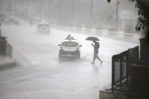سائیکلون مونتھا سے نیپال میں شدید بارش شروع، بڑے دریاؤں میں سیلاب کا خطرہ سائیکلون مونتھا سے نیپال میں شدید بارش شروع، بڑے دریاؤں میں سیلاب کا خطرہ