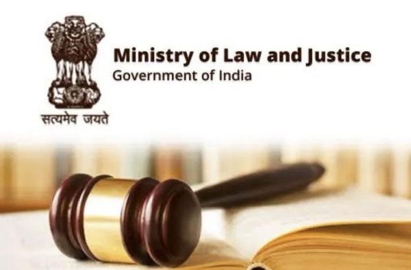 وزارت قانون و انصاف نے زیر التوا مقدمات اور شکایات کو حل کیا وزارت قانون و انصاف نے زیر التوا مقدمات اور شکایات کو حل کیا