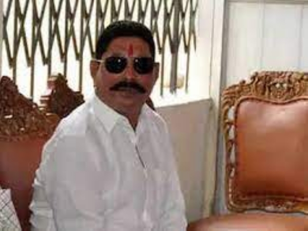 بہار اسمبلی انتخابات: جے ڈی یو امیدوار اننت سنگھ کی مشکلات میں اضافہ، دُلار چند قتل معاملے میں ایف آئی آر درج بہار اسمبلی انتخابات: جے ڈی یو امیدوار اننت سنگھ کی مشکلات میں اضافہ، دُلار چند قتل معاملے میں ایف آئی آر درج