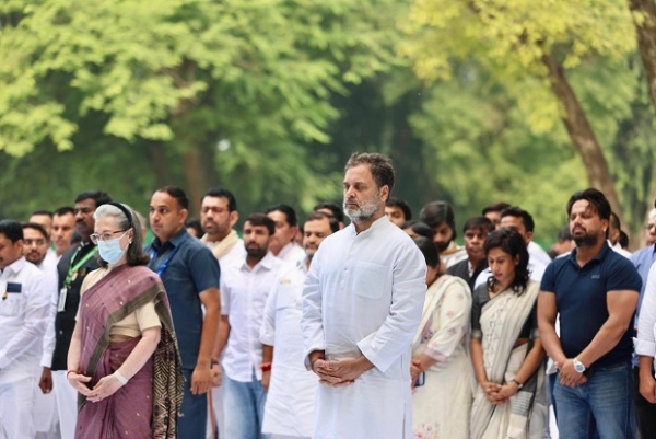 Kharge, Sonia & Rahul tribute to Indira Gandhi on death anniversary Kharge, Sonia & Rahul tribute to Indira Gandhi on death anniversary