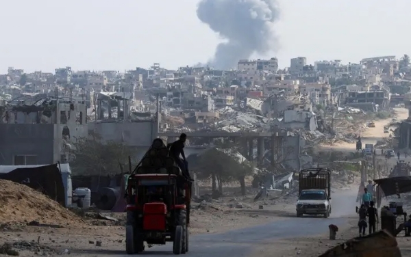 اسرائیلی فوج کا خان یونس میں حملہ،متعدد عمارتیں تباہ اسرائیلی فوج کا خان یونس میں حملہ،متعدد عمارتیں تباہ