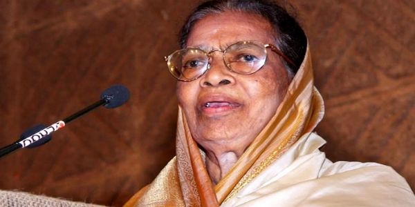 تاریخ کے آئینے میں :05اکتوبرکو سپریم کورٹ میں ملک کی پہلی خاتون جج ایم فاطمہ بی بی بنیں