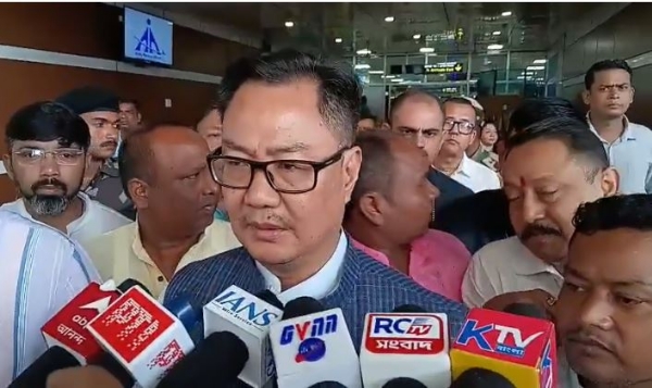 Union Minister Kiren Rijiju in Bengal, will visit flood areas