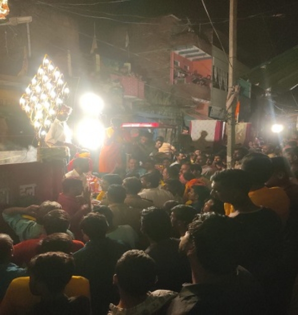 Lathicharge during Durga immersion procession
