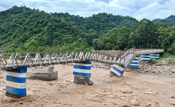  زمین کے تودے کھسکنے