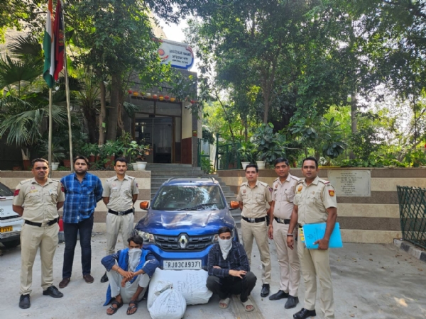 راجستھان میں پولیس نے چھاپہ مار کر دو منشیات اسمگلروں کو گرفتار کیا