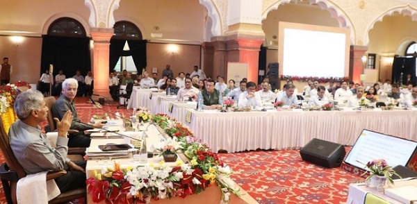 چیف سکریٹری انوراگ جین نے کلکٹرس اور کمشنرس کانفرنس سے خطاب کیا۔