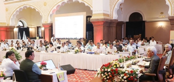 چیف سکریٹری انوراگ جین نے کلکٹرس اور کمشنرس کانفرنس سے خطاب کیا۔