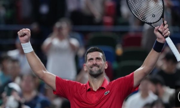 Shanghai Masters 2025: Djokovic battles injury to reach QFs