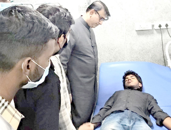 حیدرآباد میں مسلم ڈیلیوری بوائے پر نام پوچھ کر حملہ