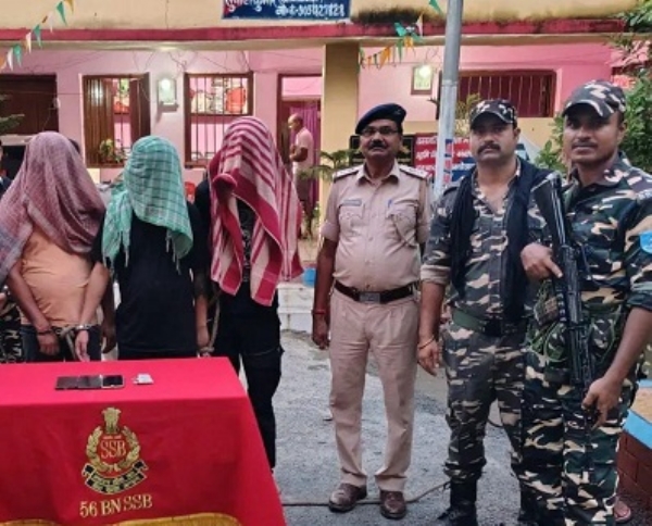 براؤن شوگر کے ساتھ دو نیپالی اور ایک ہندوسانی شہری گرفتار