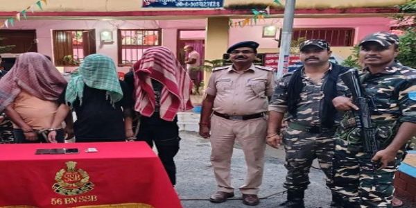 براؤن شوگر کے ساتھ دو نیپالی اور ایک ہندوسانی شہری گرفتار