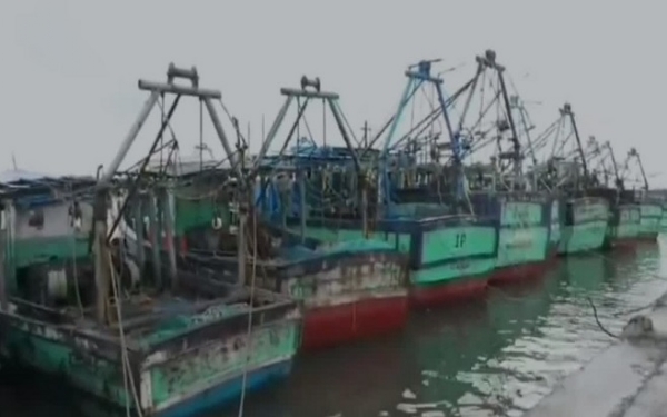 Sri Lankan Navy arrests 47 Indian fishermen