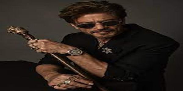 تاریخ کے آئینے میں 2 نومبر: ہندی سنیما کو ایک نئی شناخت دینے والے شاہ رخ خان کا یوم پیدائش